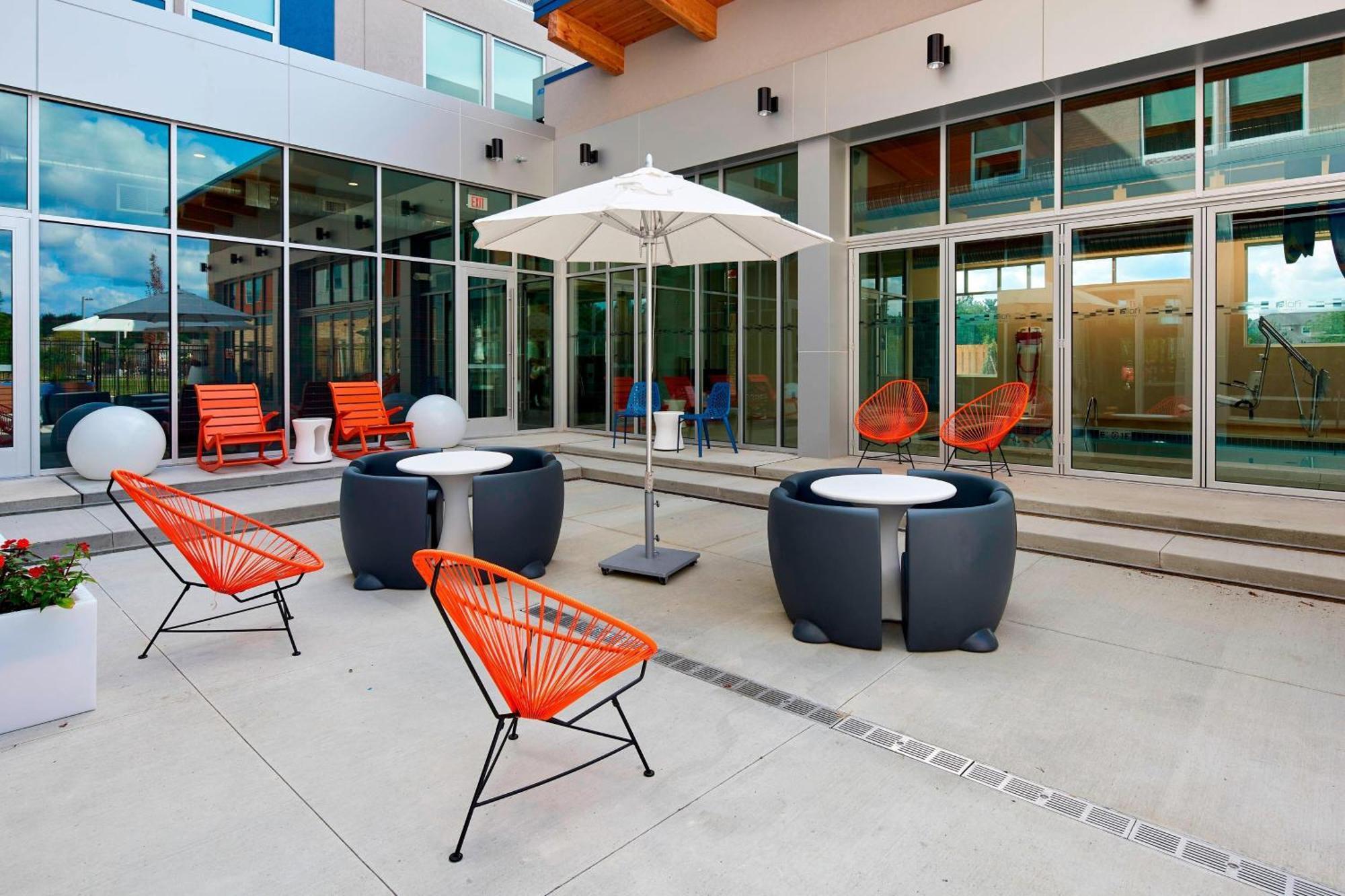 Aloft Cleveland Airport Hotel North Olmsted Buitenkant foto